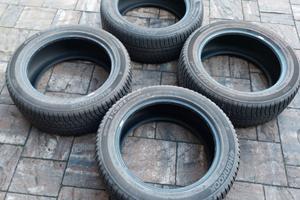 4 Gomme Invernali 215/55 R17 Hankook (pochi km)