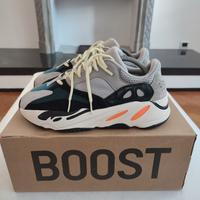 Yeezy Boost 700 Wave Runner Taglia US 9 (EU 42⅔)