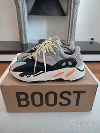 Yeezy Boost 700 Wave Runner Taglia US 9 (EU 42⅔)