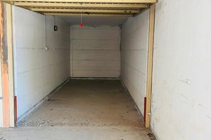 Box davanti aeroporto Olbia