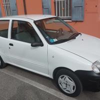 Auto Fiat 600