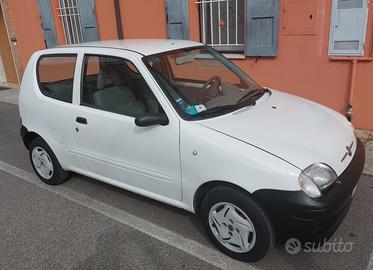 Auto Fiat 600