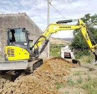 Lavori con miniscavatore scavo Villafranca dintorn
