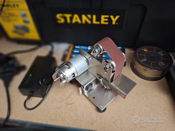 Levigatrice a Nastro per Ferro Legno Plastica