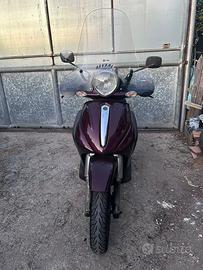 Beverly i.e. 500 2002