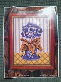 Kit da ricamare " Blue Auricula"