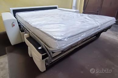 DIVANO LETTO A RIBALTA IN VERA PELLE SOTTOCOSTO