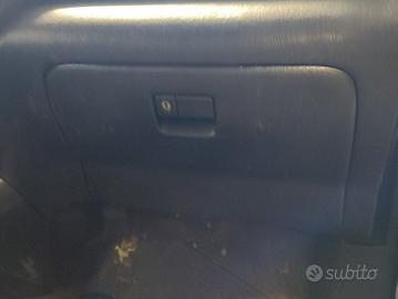 Cassetto portaoggetti TOYOTA RAV 4 del 2004