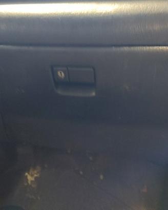 Cassetto portaoggetti TOYOTA RAV 4 del 2004