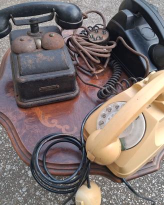 Lotto di 3 telefoni vintage anni '50/'70