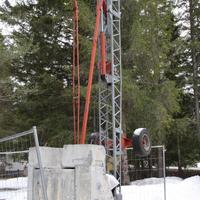 Gru edile automontante dalbe hr121