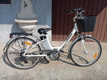 city bike elettrica 