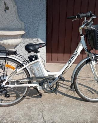 city bike elettrica 