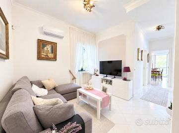 4 LOCALI A POZZUOLI