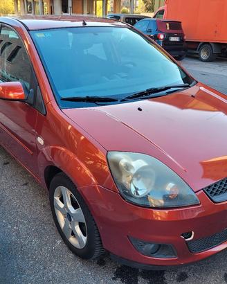 Ford Fiesta 1.2 benzina 5p (2007) Solo 118.000 km