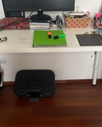 Scrivania ikea linnmon
