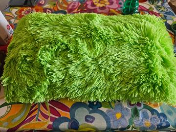 Cuscino peluche verde