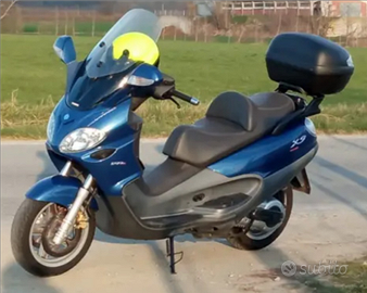 Scooter Piaggio x9