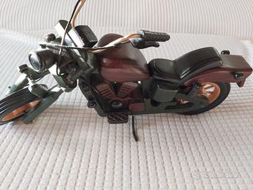 Modellino di Moto Custom in Legno  Artigianato.