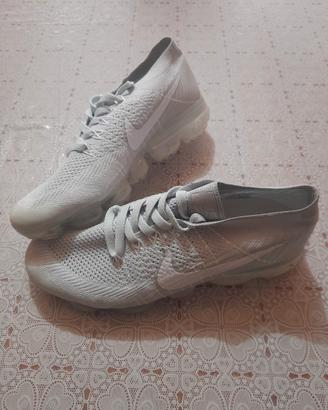 Nike Air Vapormax Flyknit Tg.42.