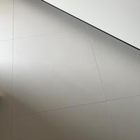 Piastrelle in dekton bianco