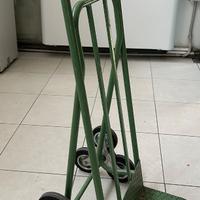 Carrello per salire le Scale con Maniglione