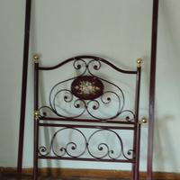 Letto singolo in ferro battuto 