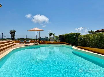VILLA SINGOLA A PESARO