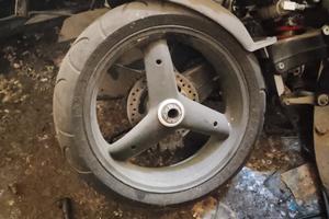 cerchi Triumph più altri ricambi 