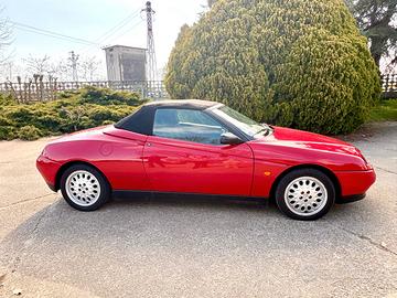 Alfa Romeo Spider 2.0  16V Twin Spark