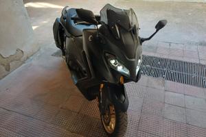 Yamaha T Max 560 Tech Max (ELABORATO)