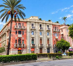 Viale San Martino, ampio bivani con cantina
