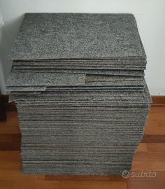 Circa 25/27 m² di Moquette Usata Quadrotti 50x50