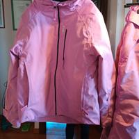 Completo sci ragazze 8 e 10 anni   (€ 35 ciascuno)