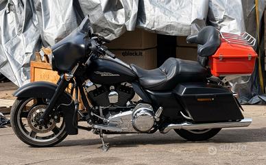 Harley-Davidson FLHX Street Glide 2010 black denim