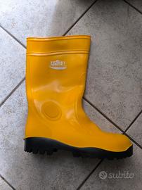 Stivali antinfortunistici da cantiere 