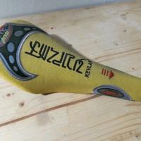 SELLA SAN MARCO

MATERIALE KEVLAR

COLORE GIALLO

