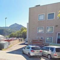 Via Vienna, capannone con terreno