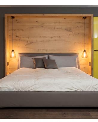 Letto matrimoniale di design con testiera letto