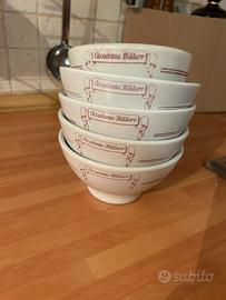 Tazze in porcellana dell’Accademia Militare