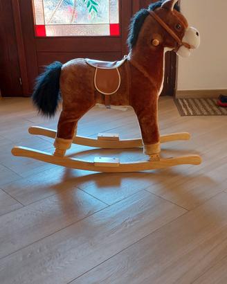 cavalluccio a dondolo