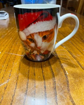 Tazza natalizia con decorazione di gatto