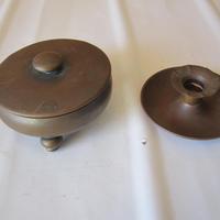 Scatola in rame antica con porta candela contenito