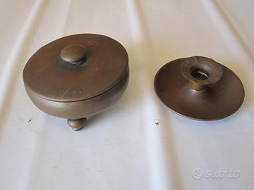 Scatola in rame antica con porta candela contenito