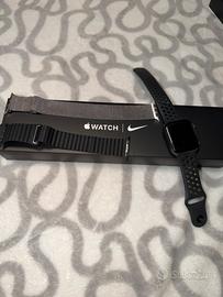 Apple watch serie 6 modello nike cassa 44 mm