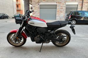 Yamaha XSR 700 (2021) - Pari al nuovo -