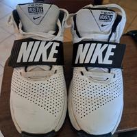 Scarpe nike team hustle num.38