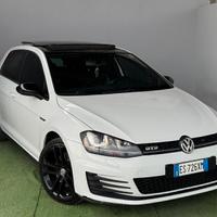 Volkswagen Golf 2.0 TDI DSG 5p. Highline BlueMotio