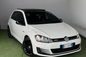 Volkswagen Golf 2.0 TDI DSG 5p. Highline BlueMotio