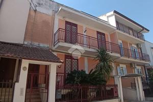 VILLA A SCHIERA A CASSANO DELLE MURGE